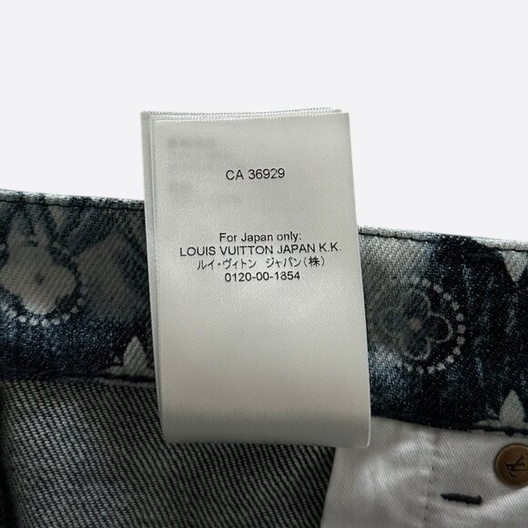 Louis Vuitton Blue Bleached Bandana Monogram Denim Shorts - Picture 7 of 7